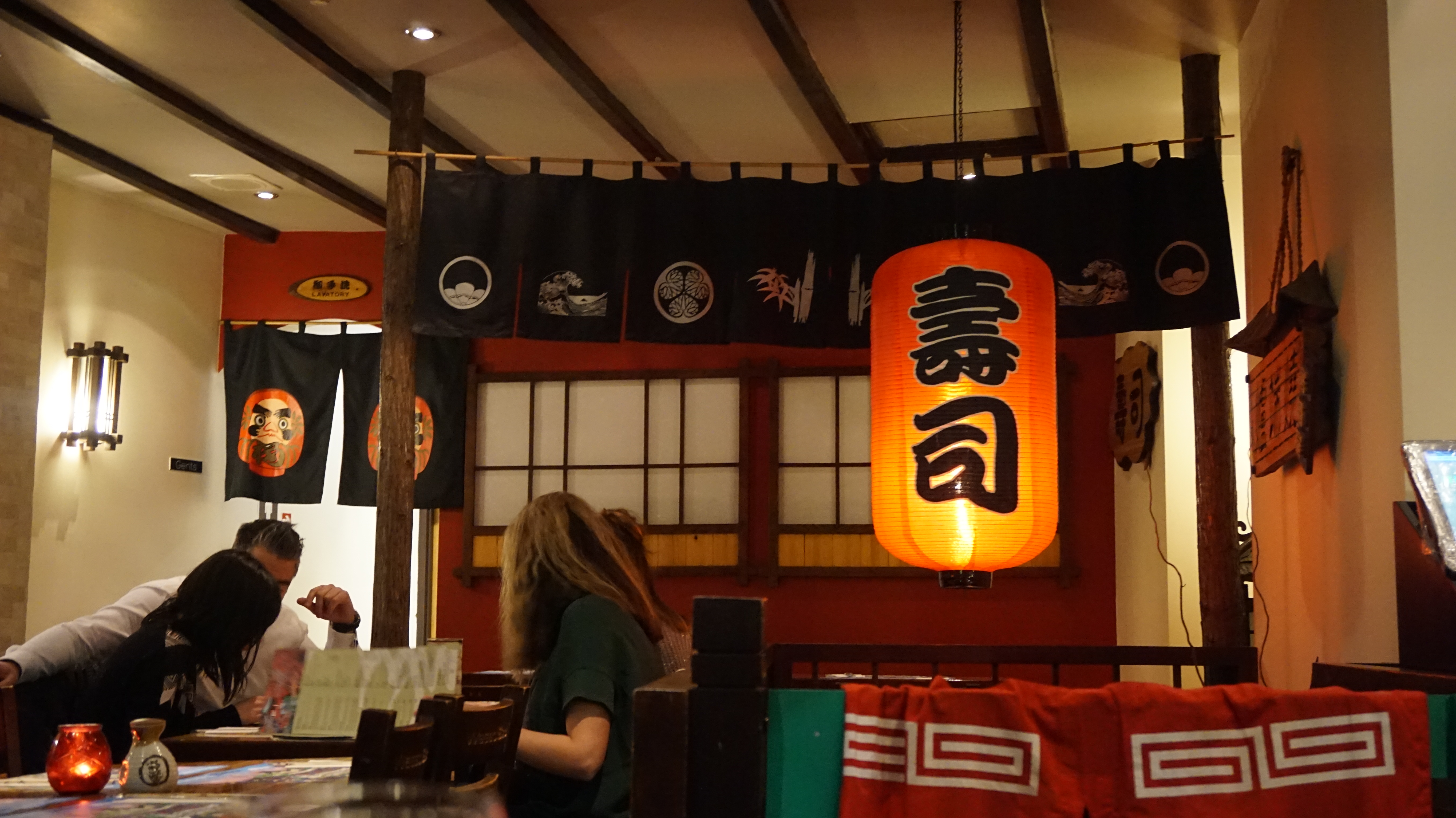 Awesome Places to Eat #01