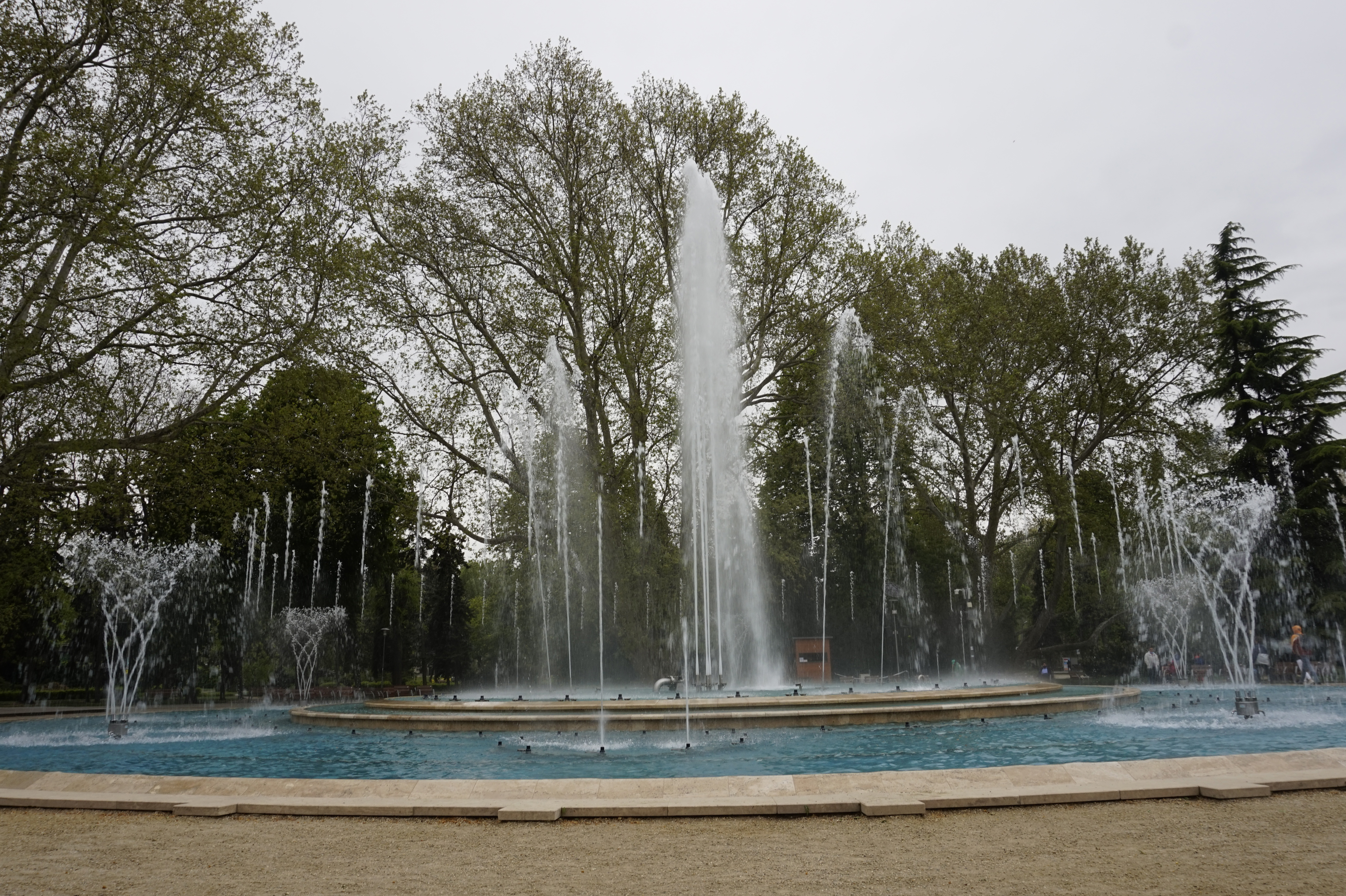 The singing fountain